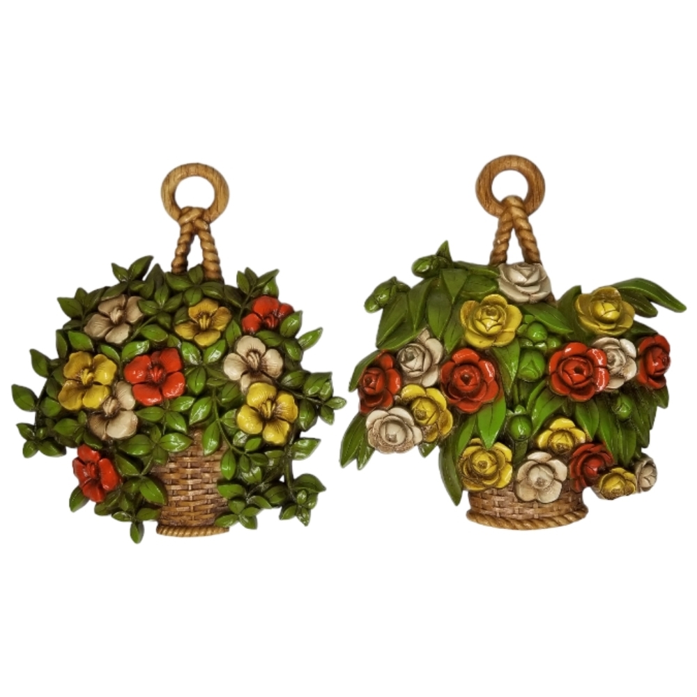 Vintage 1975 Syroco Pair Retro‎ Plastic Wall Art Floral Basket Decor Wall Plaque